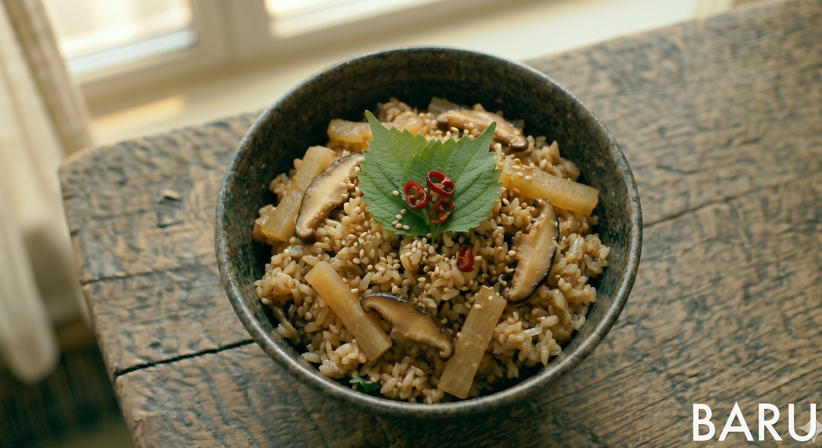 Stone Pot Radish Rice with Mushroom Sauce (제철밥상 무밥 반들기)