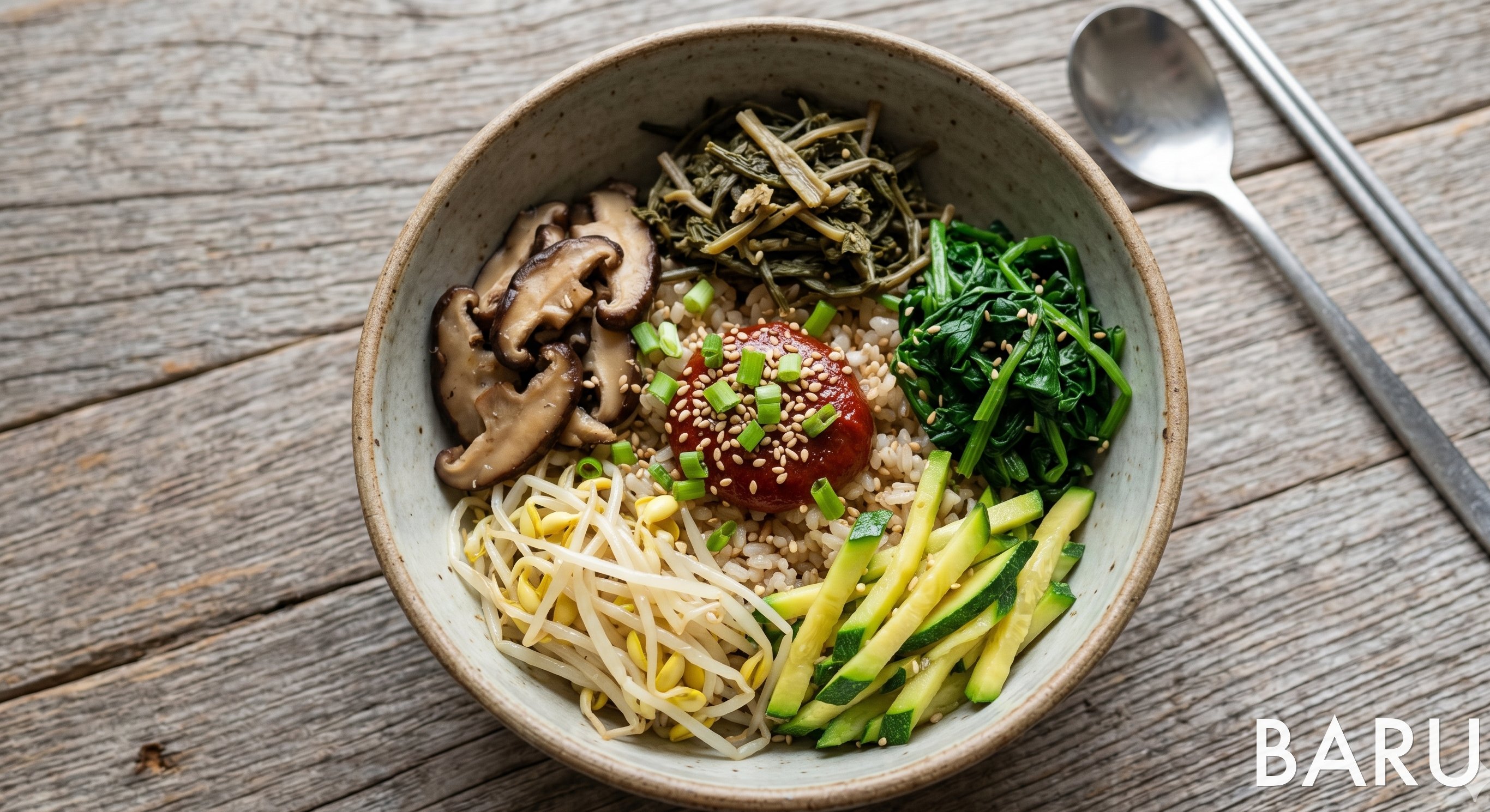 Vegetable Bibimbap with Young Radish Kimchi (채소 열무 비빔밥)