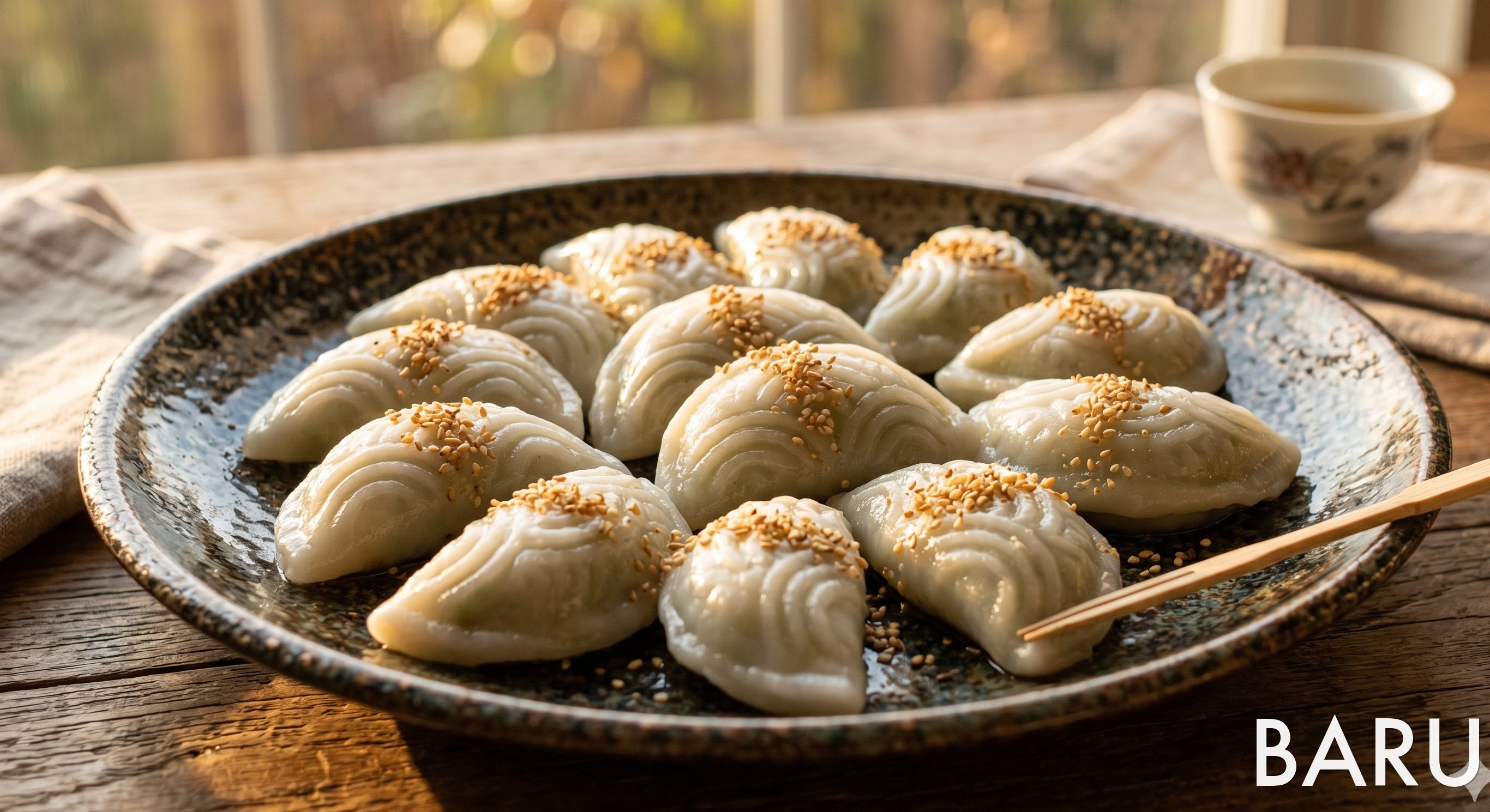 Gaepitteok (Mung Bean-Filled Rice Cake) (개피떡)