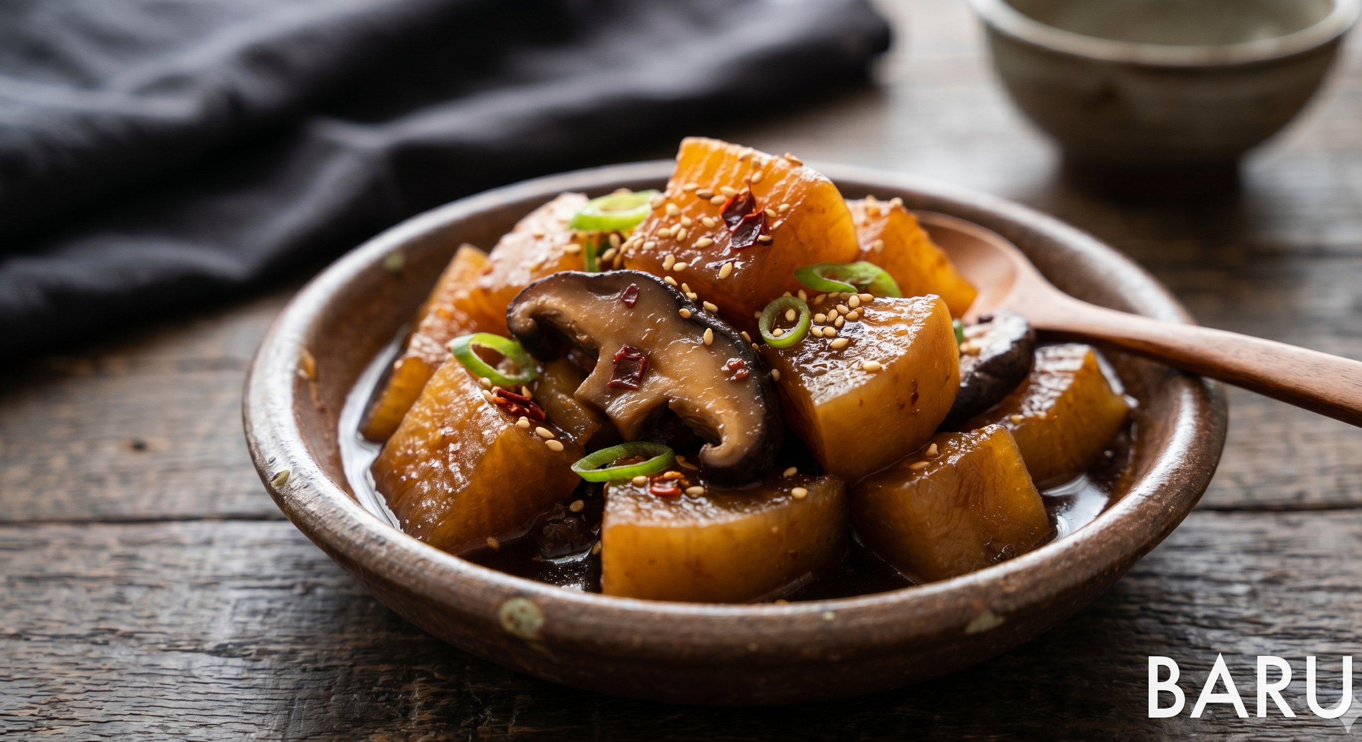 Braised Radish with Shiitake Mushrooms (표고버섯 무조림)
