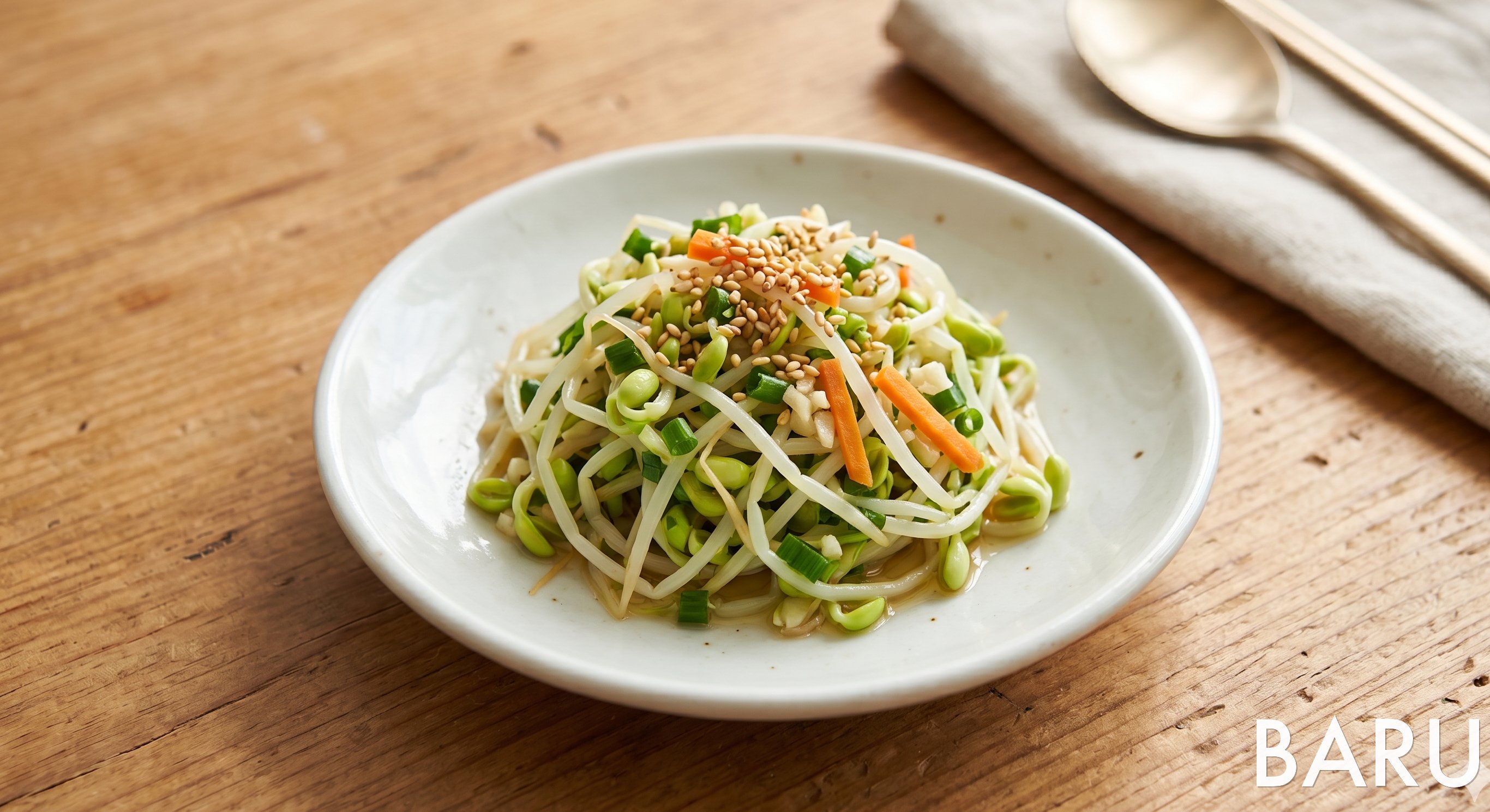 Seasoned Mung Bean Sprouts (숙주나물무침)